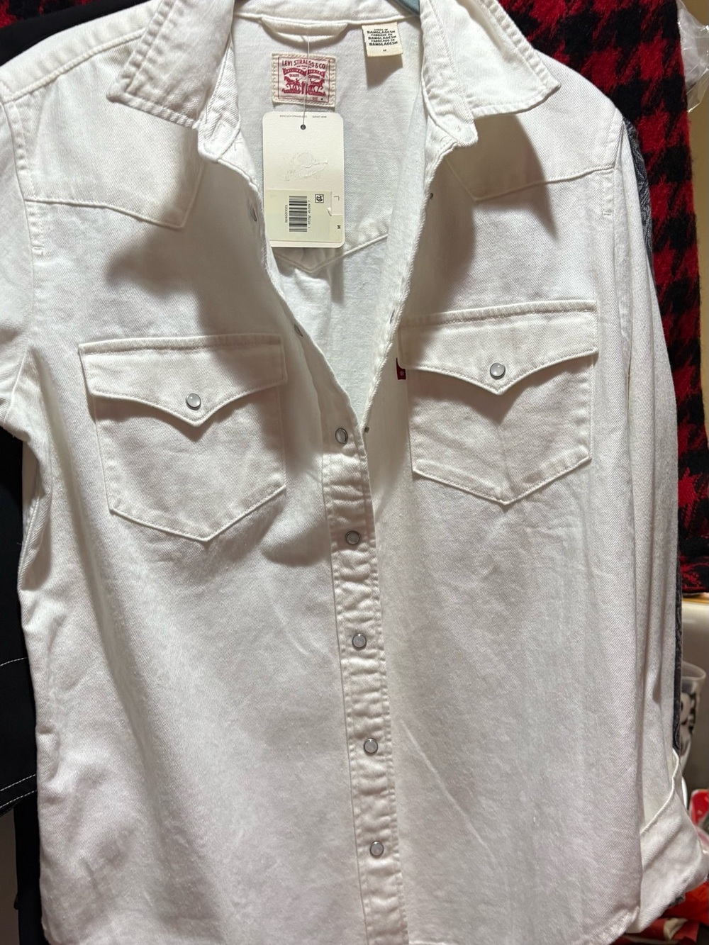Levi's Women White Denim Shirt with pearl snaps  NWT  Medium